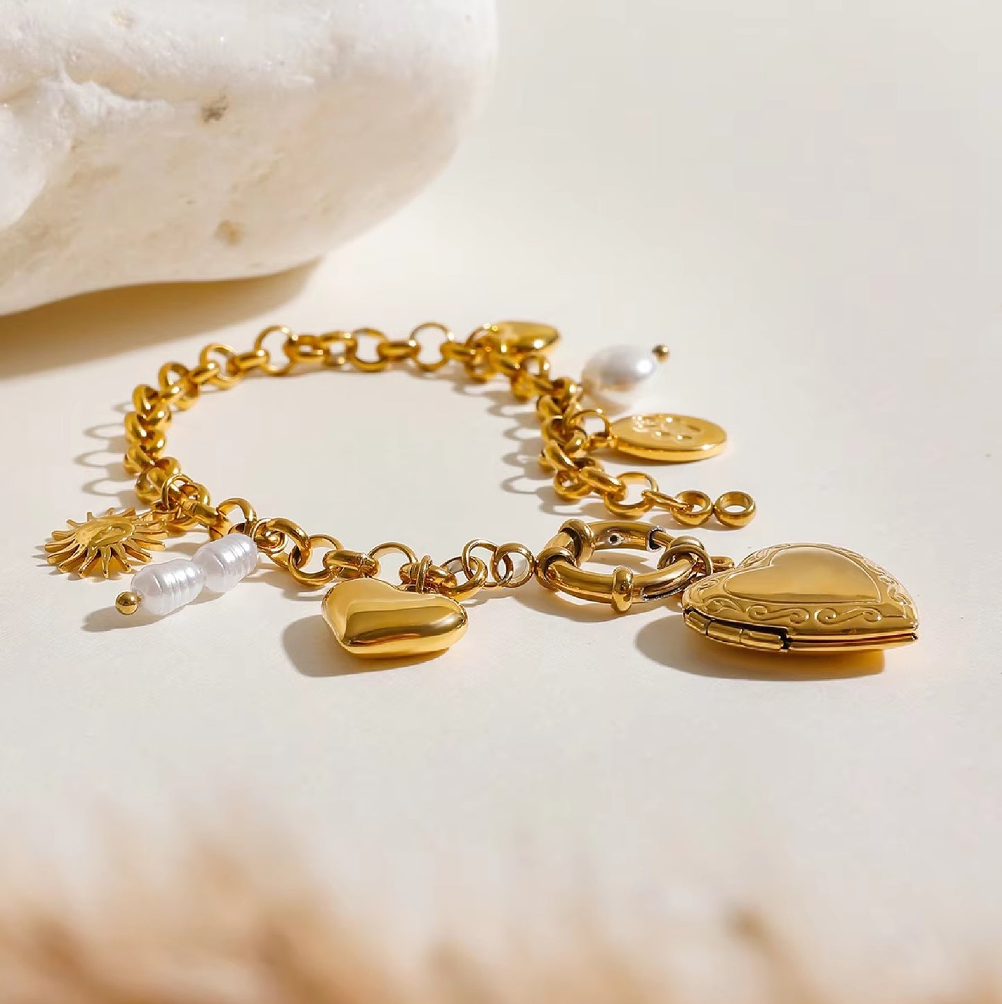 Amor Charm Bracelet